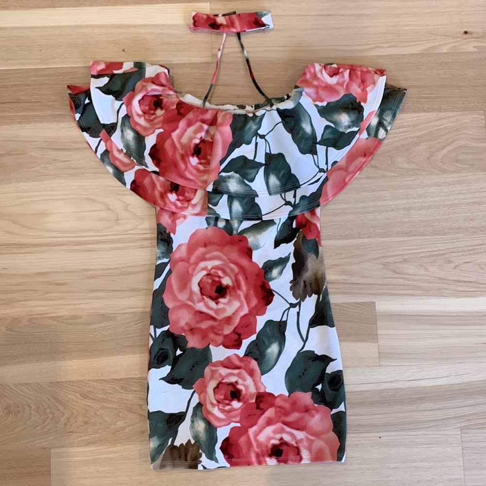 Floral ruffled off-shoulder cocktail dress with choker